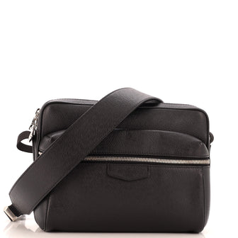 Louis Vuitton Outdoor Messenger Bag Taiga Leather PM