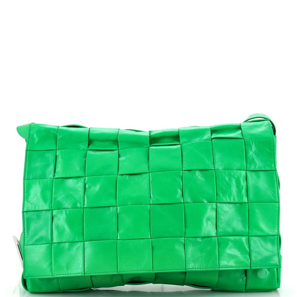 261805-