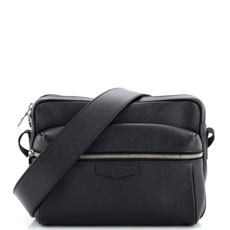 Louis Vuitton Outdoor Messenger Bag Taiga Leather PM