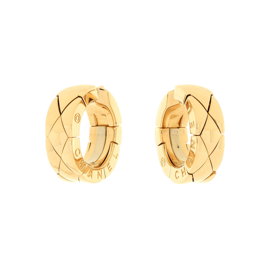 Chanel Matelasse Huggie Hoop Earrings 18K Yellow Gold 266006 display picture 1