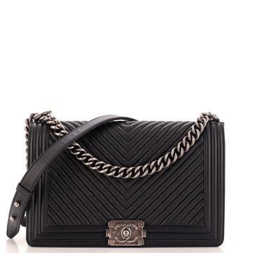 Chanel Boy Flap Bag Chevron Wrinkled Lambskin New Medium