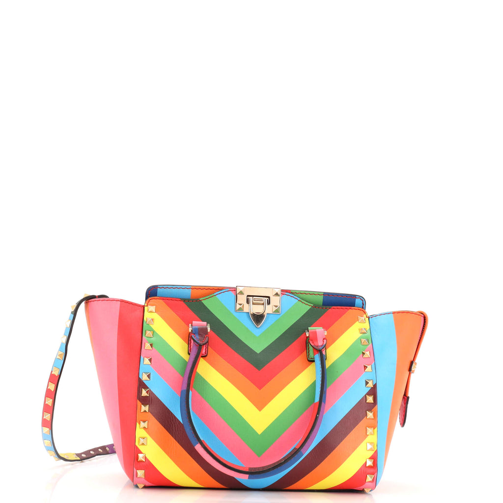 ⭐︎！！　　VALENTINO Valentino Garavani Open Disco Wedge Sneakers in Calfskin With