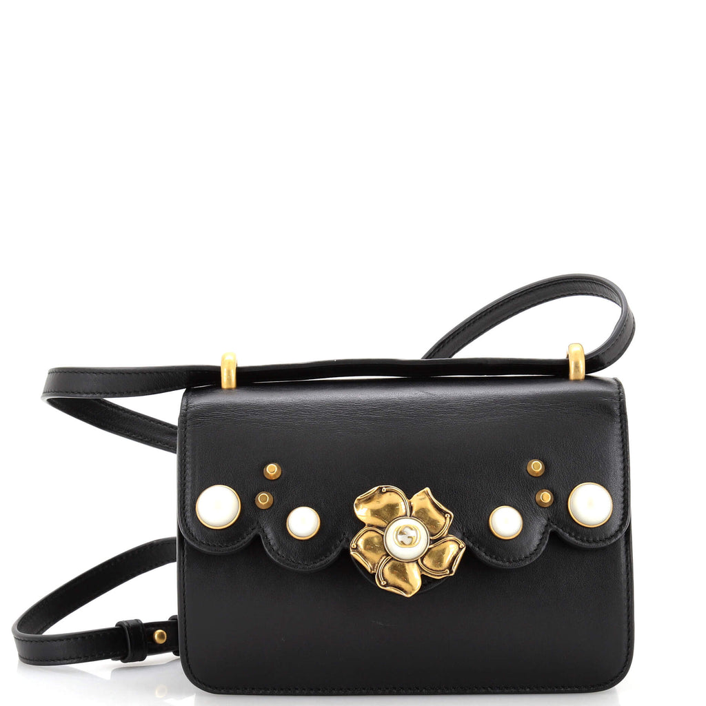 美品♡GUCCI♡グッチ♡オールレザー♡本革♡アクセサリーポーチ♡ミニバッグ黒 Gucci Pearly Peony Chain Shoulder Bag Leather Small 269009