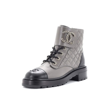 Chanel Women's Chain CC Cap Toe Lace Up Combat Boots Quilted Leather