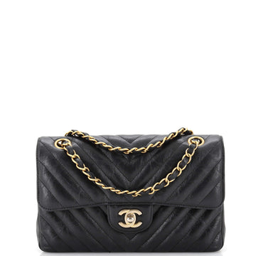 Chanel Classic Double Flap Bag Chevron Iridescent Crumpled Calfskin Medium