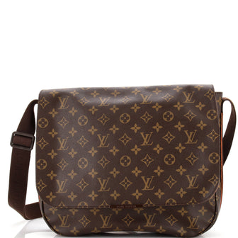 Louis Vuitton Beaubourg Messenger Bag Monogram Canvas MM