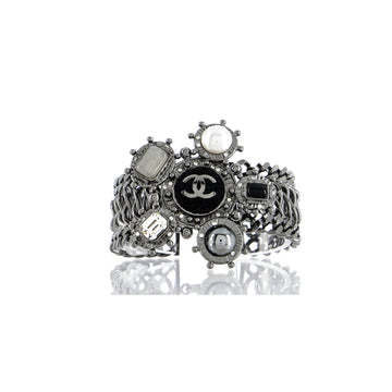 Chanel CC Chain Link Bracelet Metal with Crystals, Gripoix and Faux Pearls