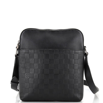 Louis Vuitton District Pochette Damier Infini Leather