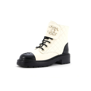 Chanel Women's Chain CC Cap Toe Lace Up Combat Boots Quilted Leather