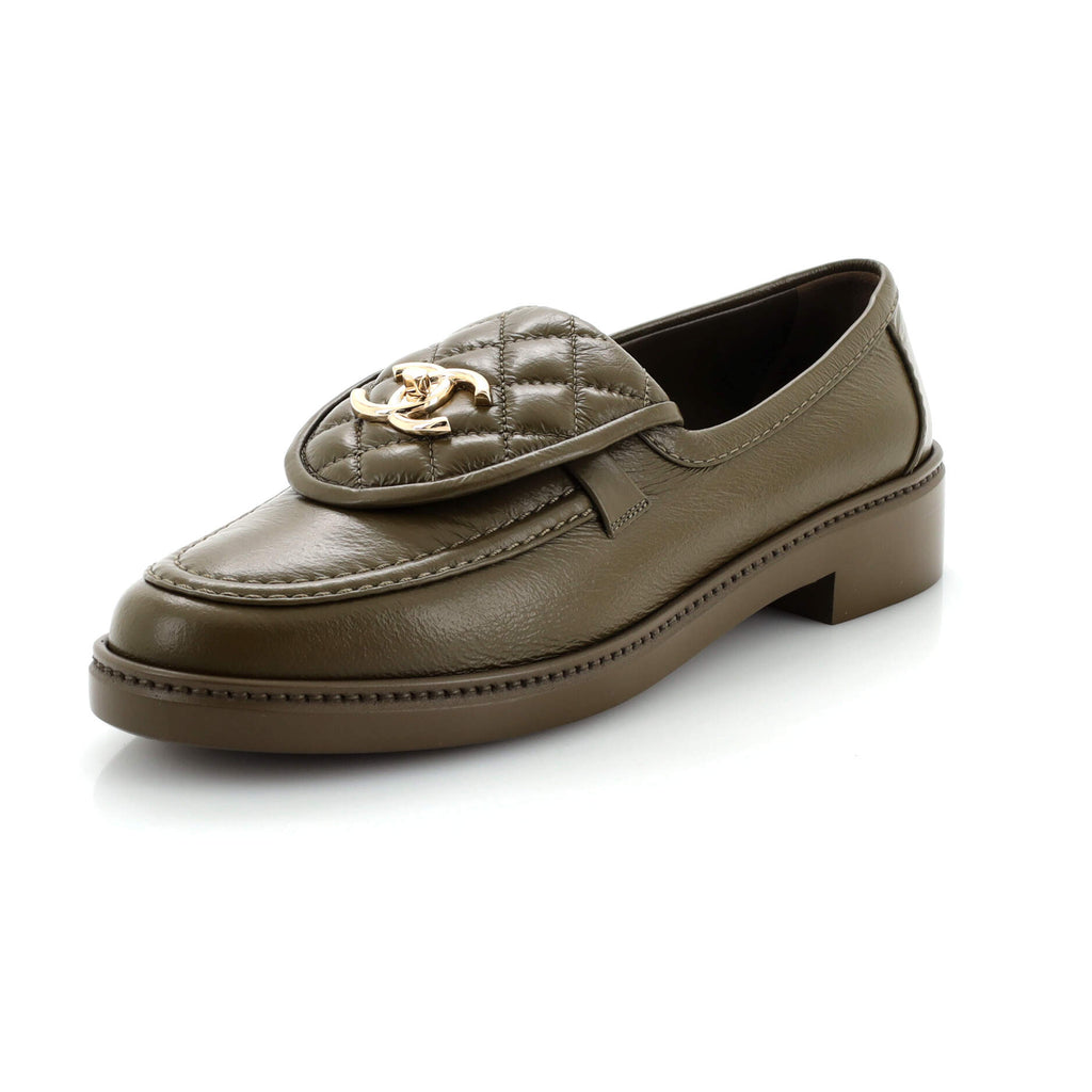 Chanel Women's CC Loafers Quilted Leather 289188