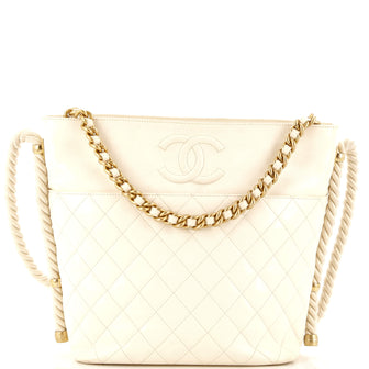 Chanel En Vogue Hobo Crumpled Calfskin