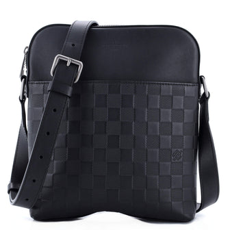 Louis Vuitton District Pochette Damier Infini Leather