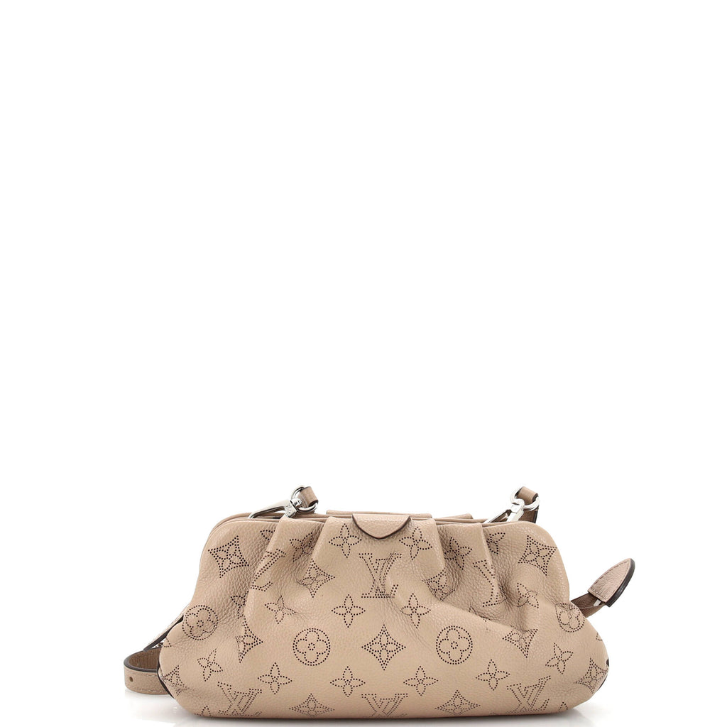Louis Vuitton Scala Pouch Bag Mahina Leather Mini Neutral 2963211