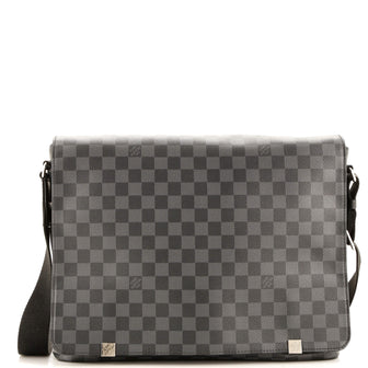 Louis Vuitton District NM Messenger Bag Damier Graphite GM