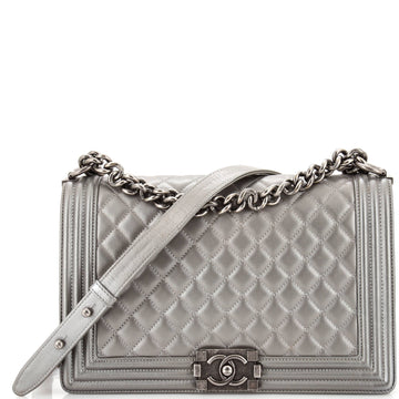 Chanel Boy Flap Bag Quilted Caviar New Medium