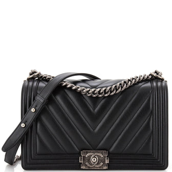 Chanel Boy Flap Bag Chevron Calfskin New Medium