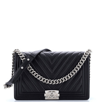 Chanel Boy Flap Bag Chevron Calfskin New Medium