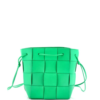 Bottega Veneta Cassette Bucket Bag Maxi Intrecciato Leather Small