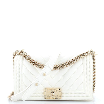 Chanel Boy Flap Bag Chevron Caviar New Medium