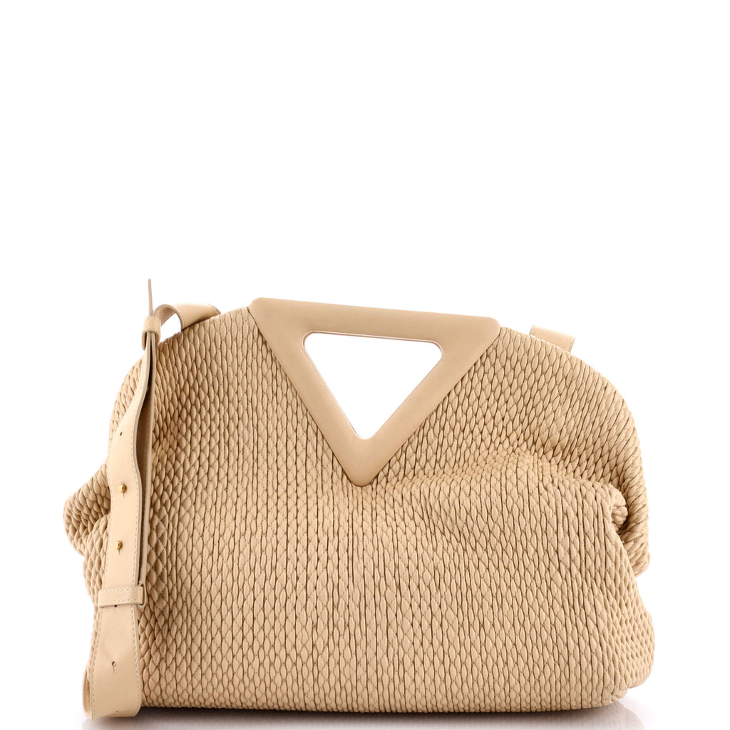 BOTTEGA VENETA POINT ミディアム Bottega Veneta Point Shoulder Bag Quilted Puffy Leather 3156801