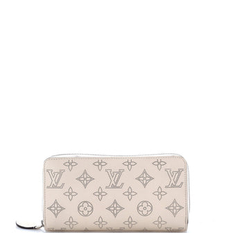 Louis Vuitton Zippy Wallet Mahina Leather