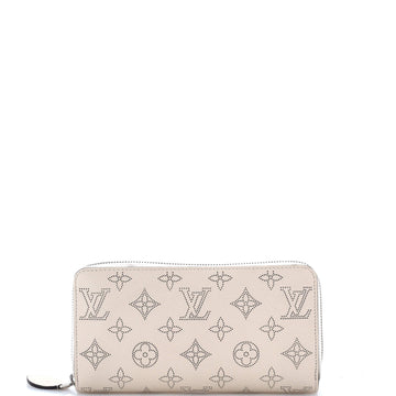 Louis Vuitton Zippy Wallet Mahina Leather