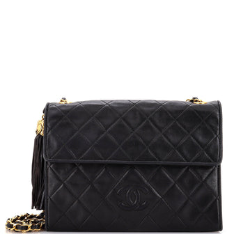 Chanel Vintage Diamond CC Flap Bag Quilted Lambskin Medium