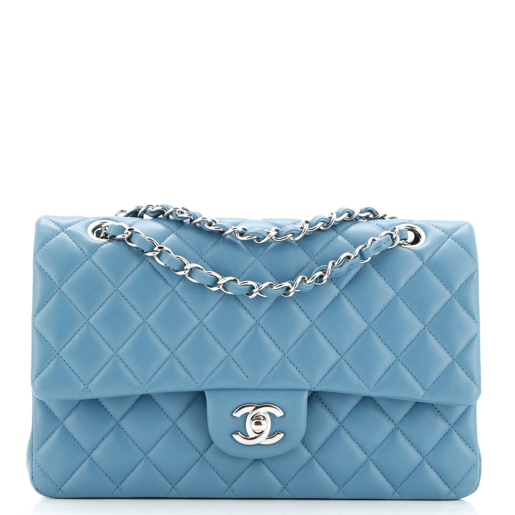 CHANEL ブルーキルティングバッグ Chanel Classic Double Flap Bag Quilted Lambskin Medium Blue 33643918