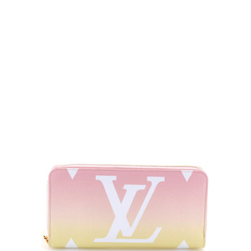 Louis Vuitton Zippy Wallet By The Pool Monogram Giant