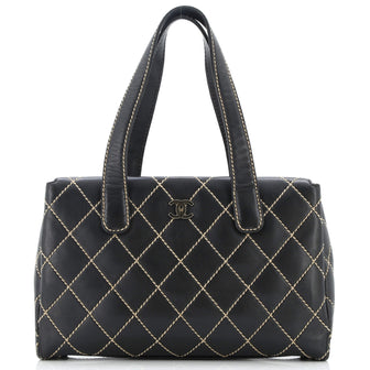 Chanel Surpique Tote Quilted Leather Medium