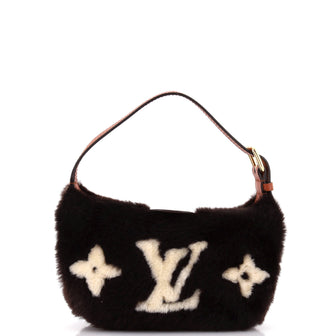 Louis Vuitton Hills Pochette Monogram Giant Teddy Fleece