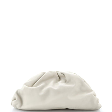 Bottega Veneta The Pouch Leather Teen