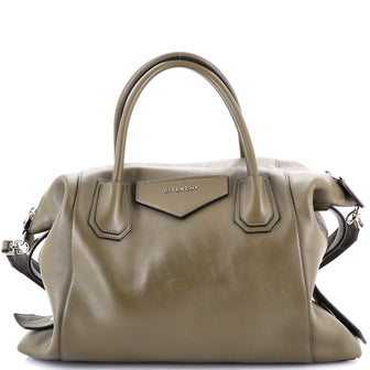 Givenchy Antigona Soft Bag Leather Medium