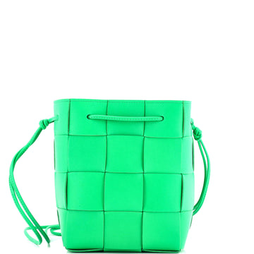 Bottega Veneta Cassette Bucket Bag Maxi Intrecciato Leather Small