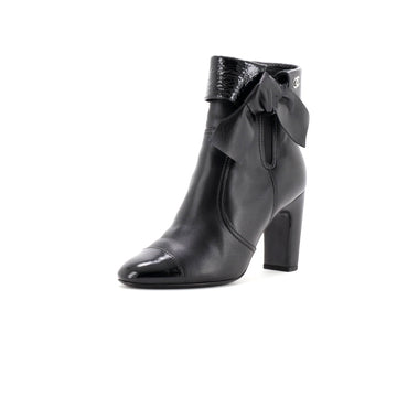 Chanel Women's Bow CC Fold Over Heeled Ankle Boots Leather with Patent