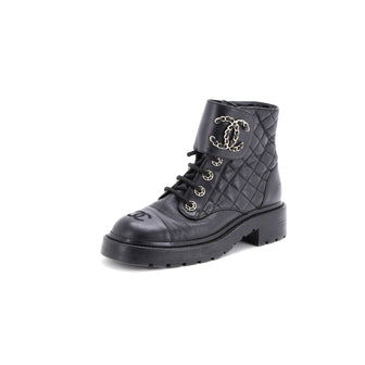 Chanel Women's Chain CC Cap Toe Lace Up Combat Boots Quilted Leather