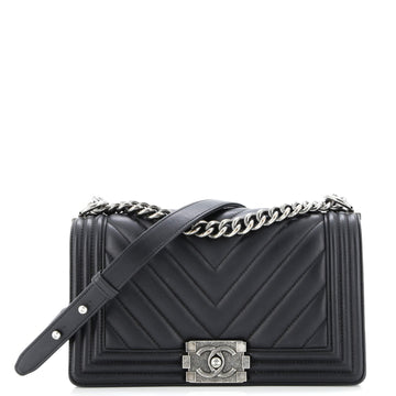Chanel Boy Flap Bag Chevron Calfskin Old Medium