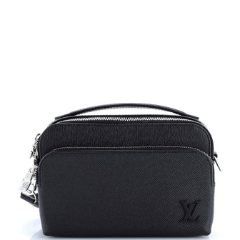 Louis Vuitton Avenue Messenger Taiga Leather