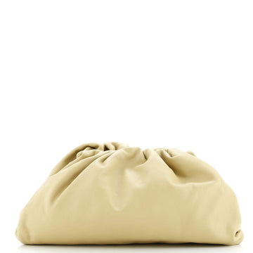 Bottega Veneta The Pouch Leather Teen