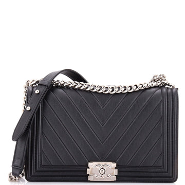 Chanel Boy Flap Bag Chevron Calfskin New Medium