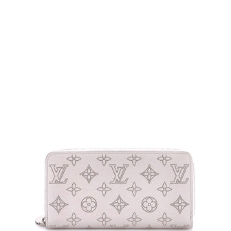 Louis Vuitton Zippy Wallet Mahina Leather