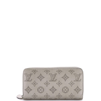 Louis Vuitton Zippy Wallet Mahina Leather