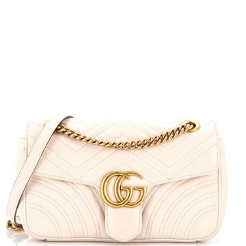 Gucci GG Marmont Flap Bag Matelasse Leather Medium