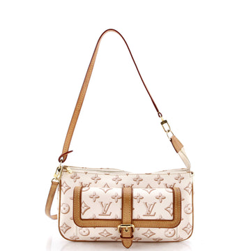 Louis Vuitton Maxi Multi Pochette Accessoires Fall for You Monogram Canvas