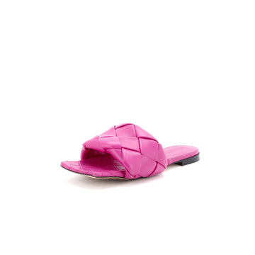 Bottega Veneta Women's Lido Flat Sandals Maxi Intrecciato Leather