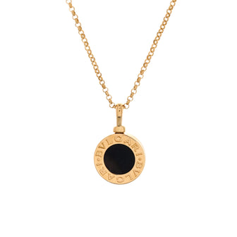 Bvlgari Bvlgari Bvlgari Pendant Necklace 18K Yellow Gold with Onyx