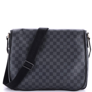 Louis Vuitton Daniel Messenger Bag Damier Graphite GM
