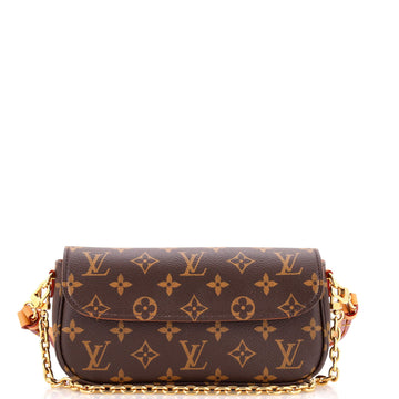 Louis Vuitton Ivy Wallet on Chain Monogram Canvas