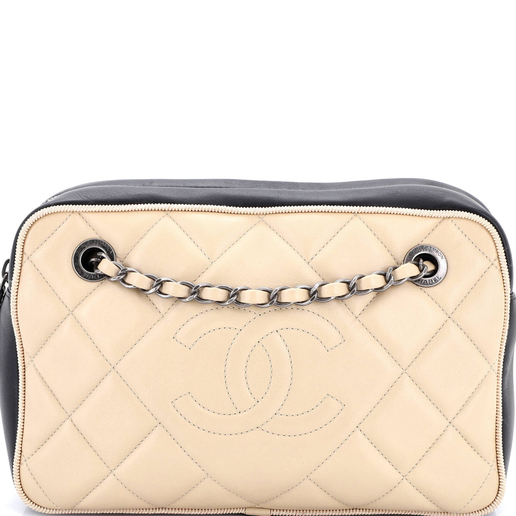 Diamond CC Camera Case Bag Quilted Lambskin Medium