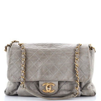 Chanel Chic Quilt Flap Bag Quilted Iridescent Calfskin Large
